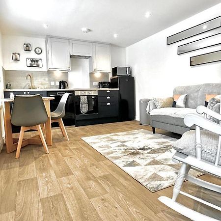 Central, Stylish - 2 Bed Property, The Stable @ Warrenfield, Free Wifi & Parking Оркнейские острова Экстерьер фото