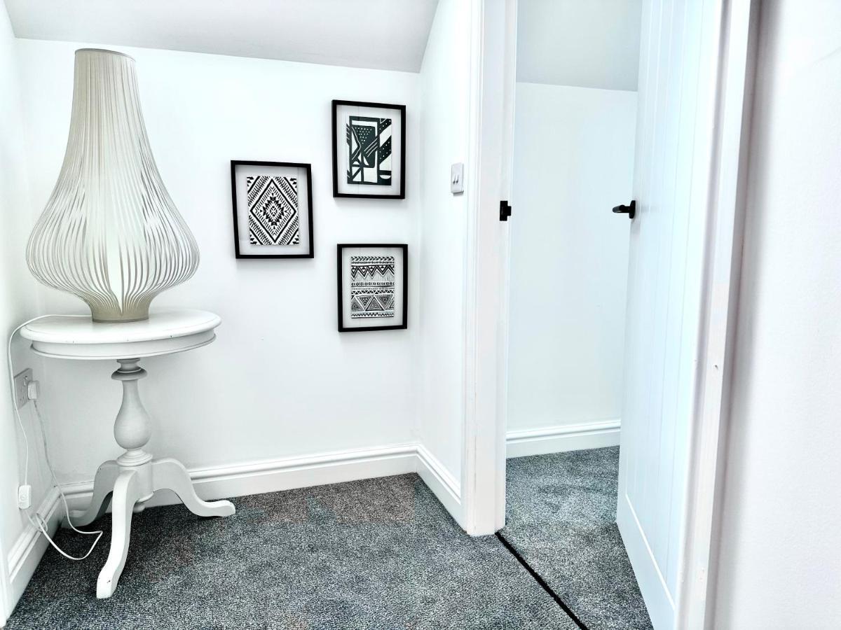 Central, Stylish - 2 Bed Property, The Stable @ Warrenfield, Free Wifi & Parking Оркнейские острова Экстерьер фото